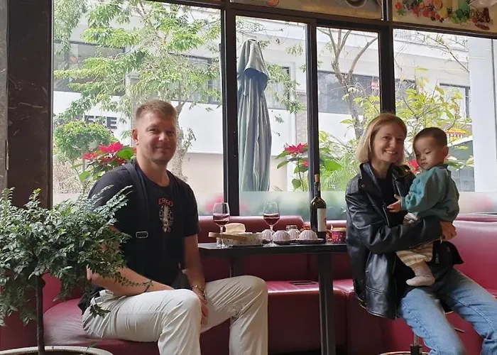 Khách sạn Bbq 3*
