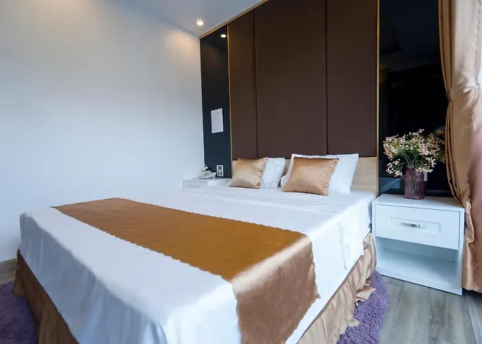 Khách sạn Bbq 3*